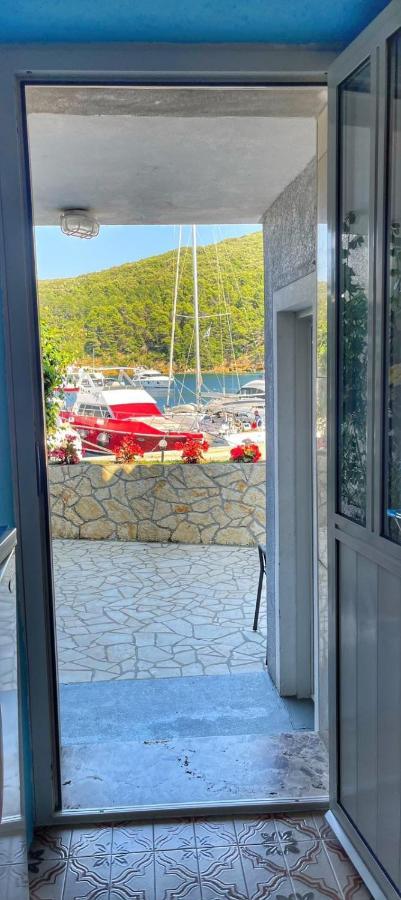 Guesthouse Porto Cres Buitenkant foto