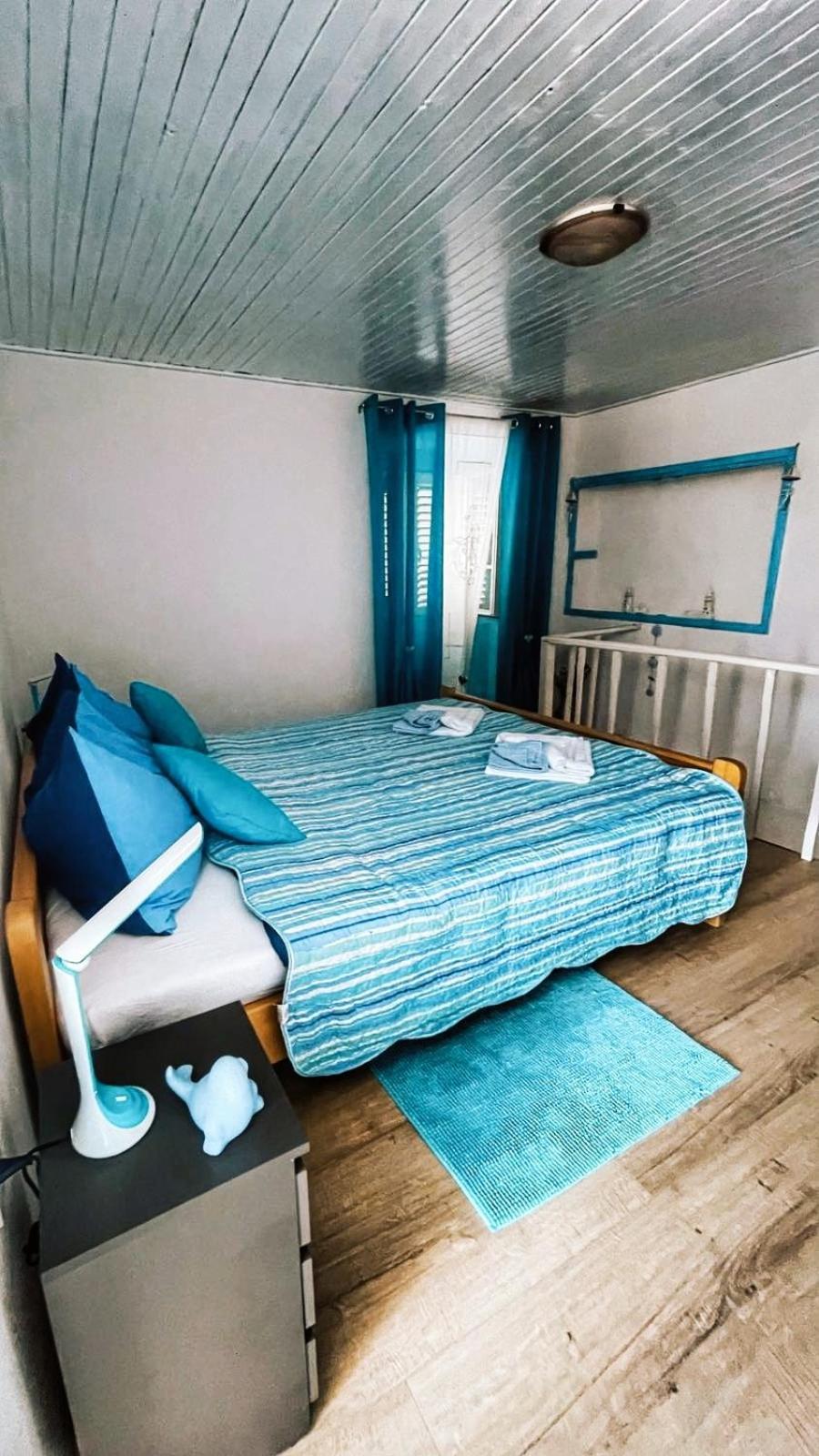 Guesthouse Porto Cres Buitenkant foto