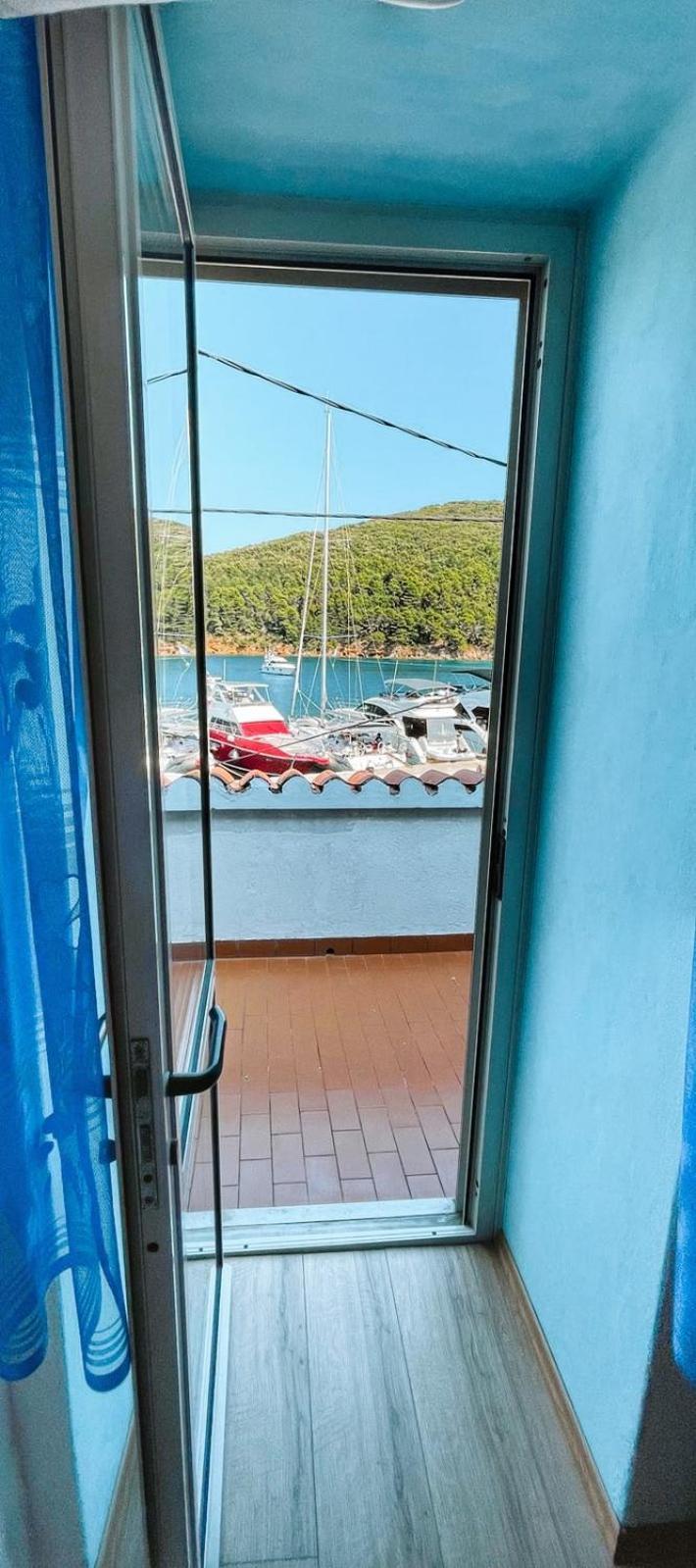 Guesthouse Porto Cres Buitenkant foto